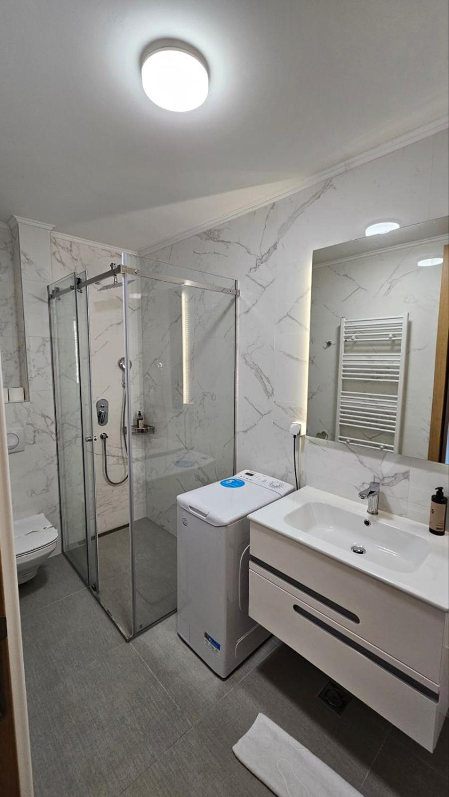 Lana 602 Apartment